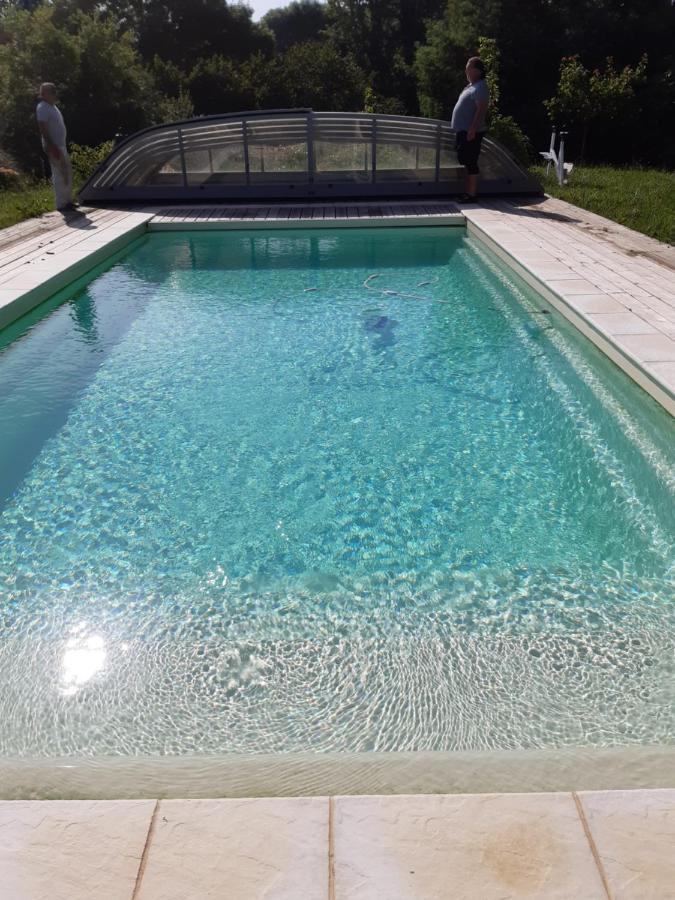 Chambre Familiale Avec Piscine Chauffee Et Jacuzzi Bernadets-Debat Eksteriør bilde